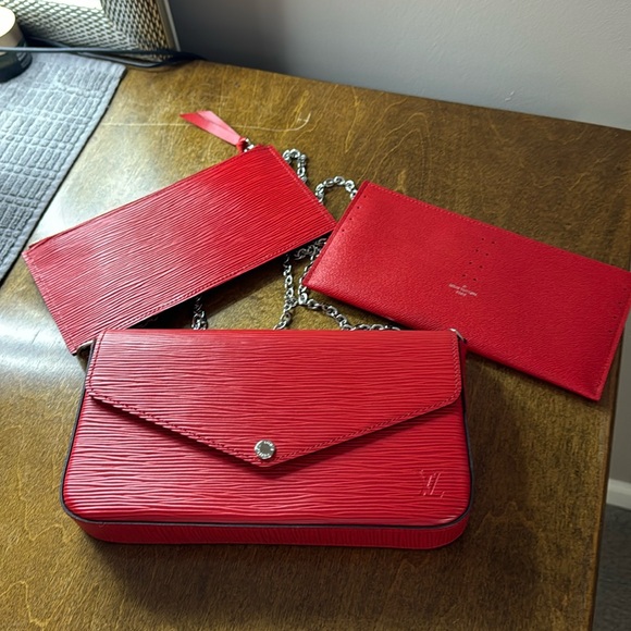 NWOT Louis Vuitton Epi Red Leather Felicia pouchette! Comes with dust bag! - Picture 1 of 15